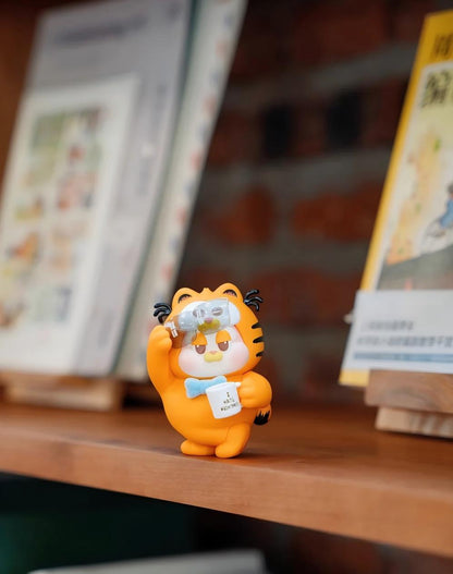 THE SLLO Garfield Family Gourmet Guardian Plan Series Blind Box